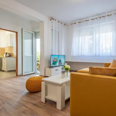 Alenka By Interhome *