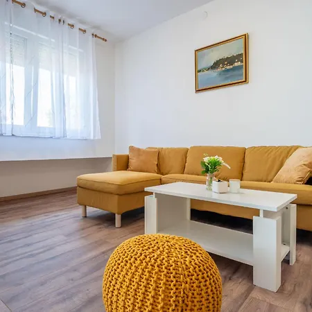 Alenka By Interhome Apartment Omisalj