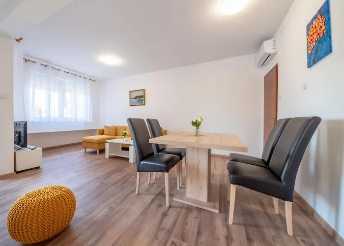 Alenka By Interhome Διαμέρισμα Omišalj