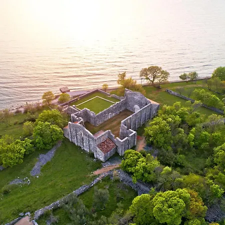 Alenka By Interhome Apartamento Omišalj